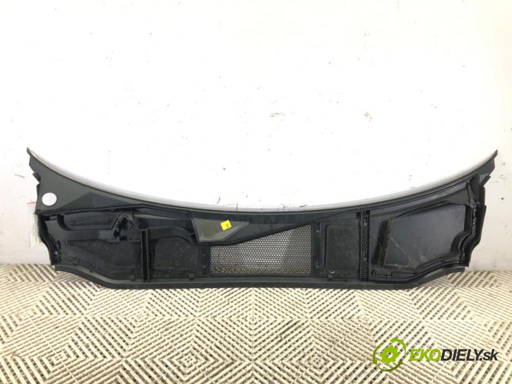 AUDI A6 C8 Avant (4A5) 2018 - 2022    40 TDI Mild Hybrid quattro 150 kW [204 KM] Hybryda silnik Diesla / elektryczny 2018 - 2022  Torpédo, plast pod čelné okno 4K1819448 (Torpéda)