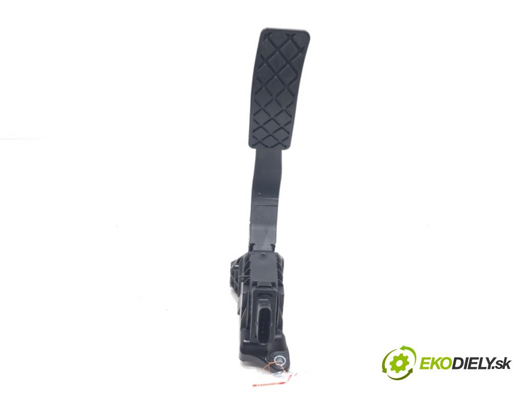 AUDI A6 C8 Avant (4A5) 2018 - 2022    40 TDI Mild Hybrid quattro 150 kW [204 KM] Hybryda silnik Diesla / elektryczny 2018 - 2022  Potenciometer plynu 8W1723523A (Pedále)