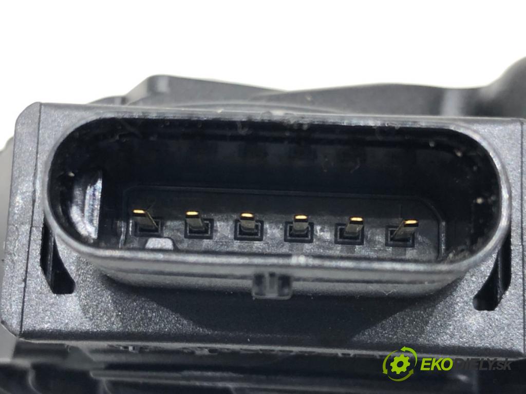 AUDI A6 C8 Avant (4A5) 2018 - 2022    40 TDI Mild Hybrid quattro 150 kW [204 KM] Hybryda silnik Diesla / elektryczny 2018 - 2022  Potenciometer plynu 8W1723523A (Pedále)