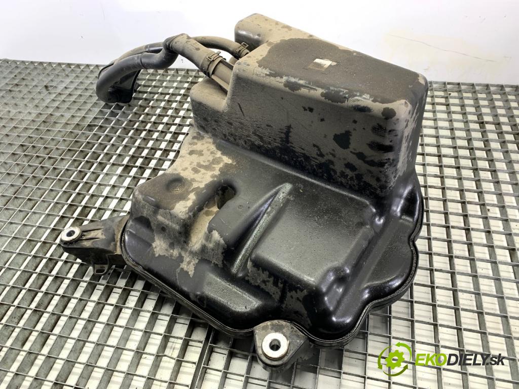 AUDI A6 C8 Avant (4A5) 2018 - 2022    40 TDI Mild Hybrid quattro 150 kW [204 KM] Hybryda silnik Diesla / elektryczny 2018 - 2022  Nádržka ADBLUE: 4K0131878N