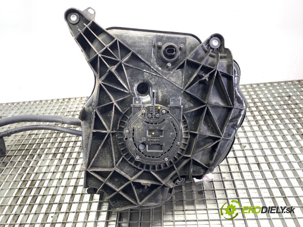 AUDI A6 C8 Avant (4A5) 2018 - 2022    40 TDI Mild Hybrid quattro 150 kW [204 KM] Hybryda silnik Diesla / elektryczny 2018 - 2022  Nádržka ADBLUE: 4K0131878N