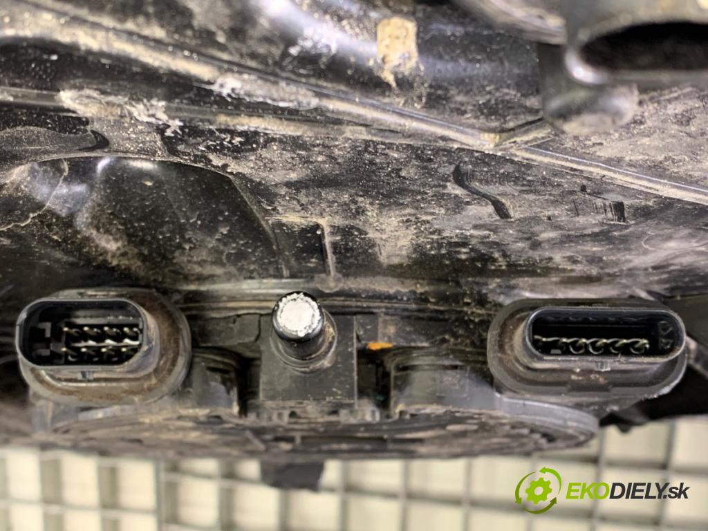 AUDI A6 C8 Avant (4A5) 2018 - 2022    40 TDI Mild Hybrid quattro 150 kW [204 KM] Hybryda silnik Diesla / elektryczny 2018 - 2022  Nádržka ADBLUE: 4K0131878N