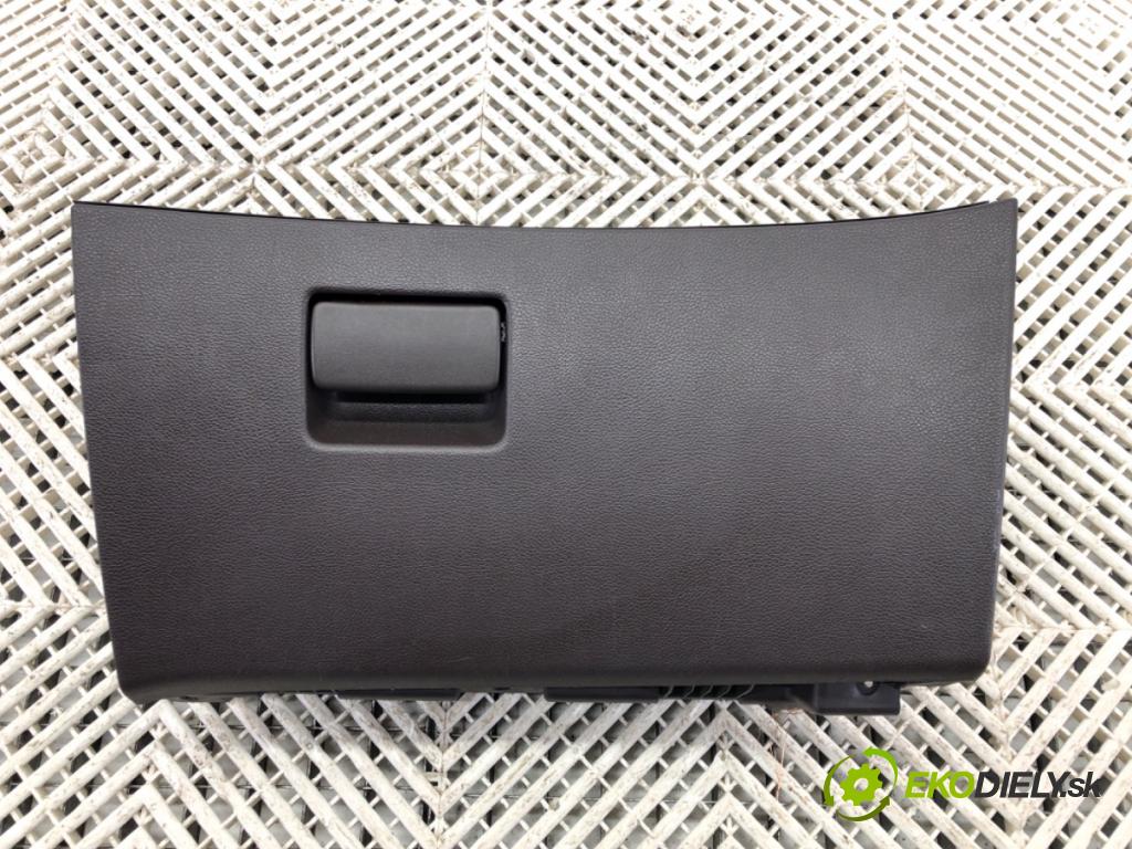 OPEL ZAFIRA TOURER C (P12) 2011 - 2022    2.0 CDTi (75) 121 kW [165 KM] olej napędowy 2011 - 2022  Priehradka, kastlík spolujazdca  (Priehradky, kastlíky)