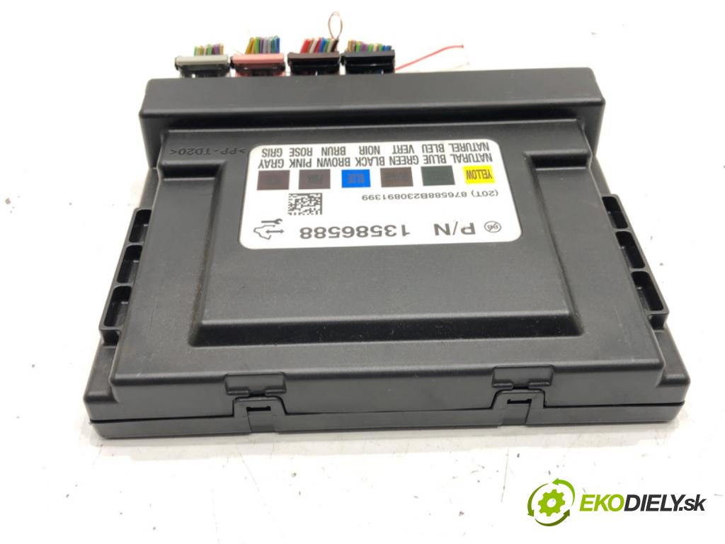 OPEL ZAFIRA TOURER C (P12) 2011 - 2022    2.0 CDTi (75) 121 kW [165 KM] olej napędowy 2011 - 2022  Modul komfortu 13586588 (Moduly komfortu)