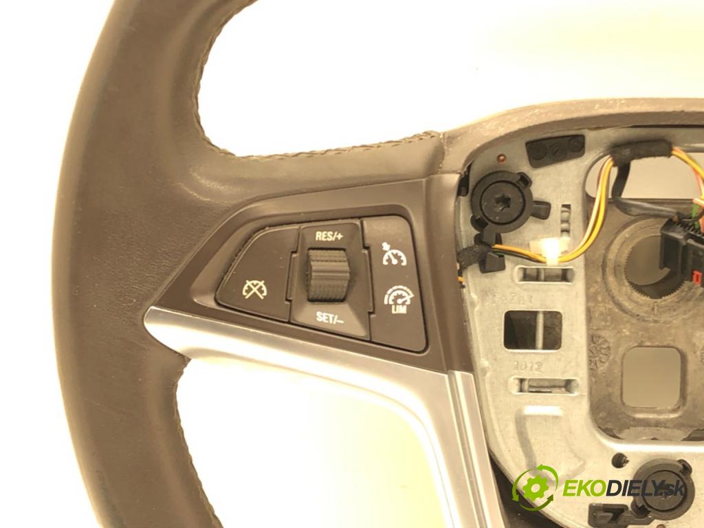 OPEL ZAFIRA TOURER C (P12) 2011 - 2022    2.0 CDTi (75) 121 kW [165 KM] olej napędowy 2011 - 2022  Volant 13356998 (Volanty)