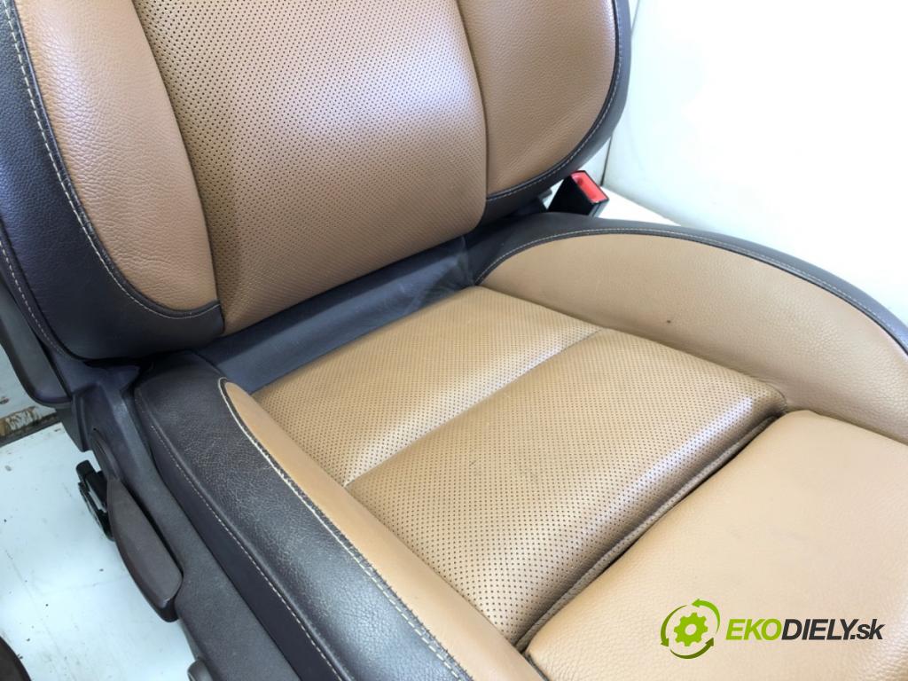 OPEL ZAFIRA TOURER C (P12) 2011 - 2022    2.0 CDTi (75) 121 kW [165 KM] olej napędowy 2011 - 2022  Sedadlá, sedačky Sedadlo bočné
