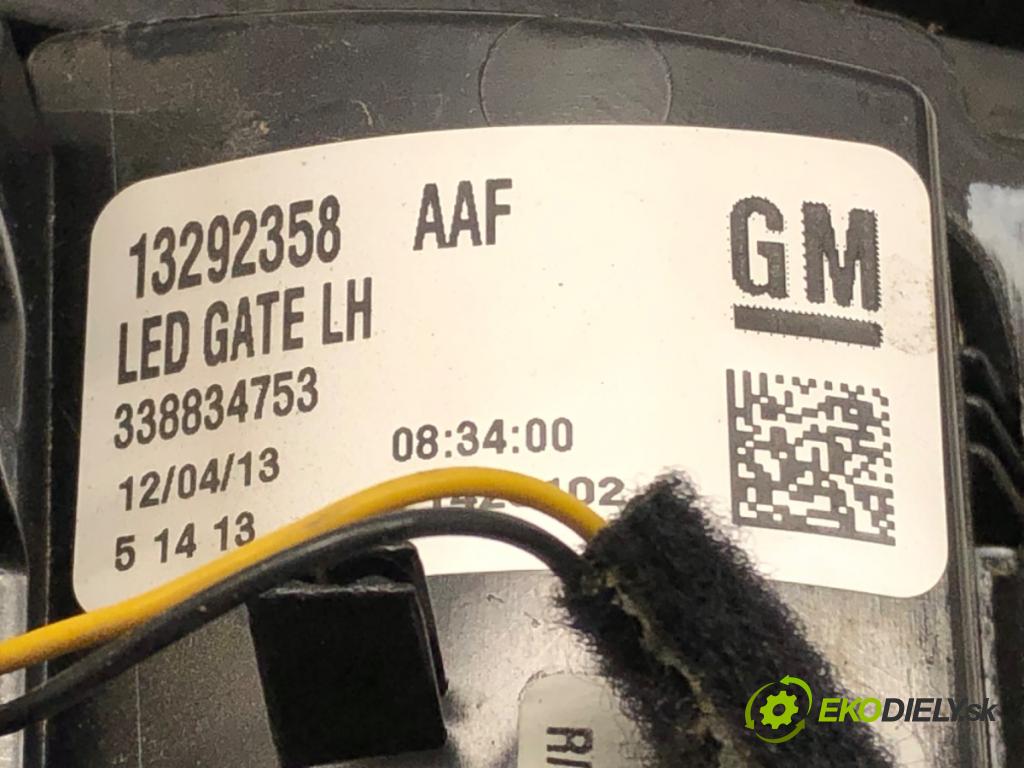 OPEL ZAFIRA C nadwozie wielkoprzestrzenne (MPV) 2013 121 kW 2.0 CDTi (75) 1956 Svetlo zad ľavá strana vnútorná 13292358 (Kľučka dverí ostatné)
