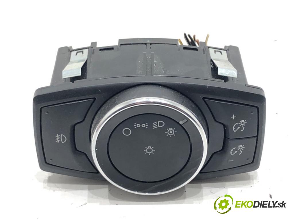 FORD ECOSPORT 2011 - 2022    1.0 EcoBoost 92 kW [125 KM] benzyna 2013 - 2022  spínač světel GN15-13A024-CC