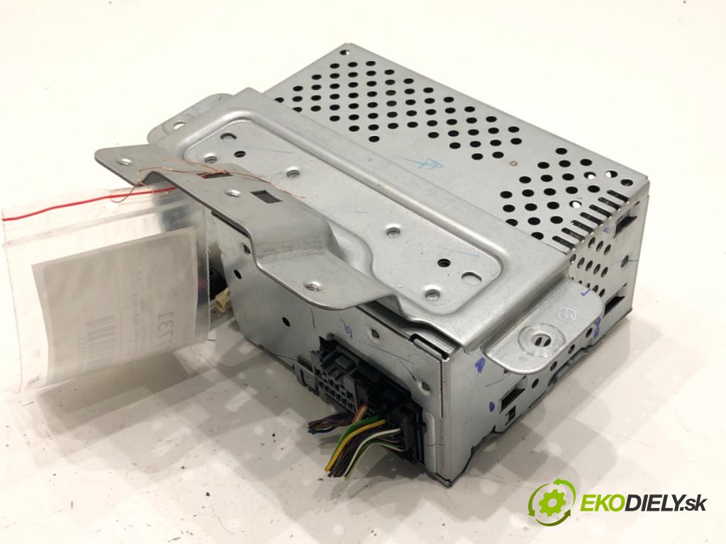 FORD ECOSPORT 2011 - 2022    1.0 EcoBoost 92 kW [125 KM] benzyna 2013 - 2022  RADIO LU5T-18K810-AG (Audio zariadenie)