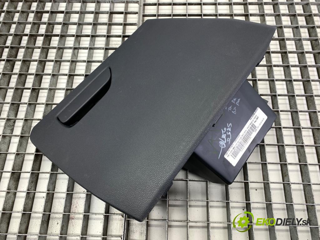 FORD ECOSPORT 2011 - 2022    1.0 EcoBoost 92 kW [125 KM] benzyna 2013 - 2022  Priehradka, kastlík spolujazdca 2368456XZH (Priehradka, kastlík)