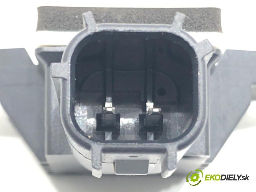 FORD ECOSPORT 2011 - 2022    1.0 EcoBoost 92 kW [125 KM] benzyna 2013 - 2022  Snímač nárazu GN15-14C676-AA (Snímače nárazu)