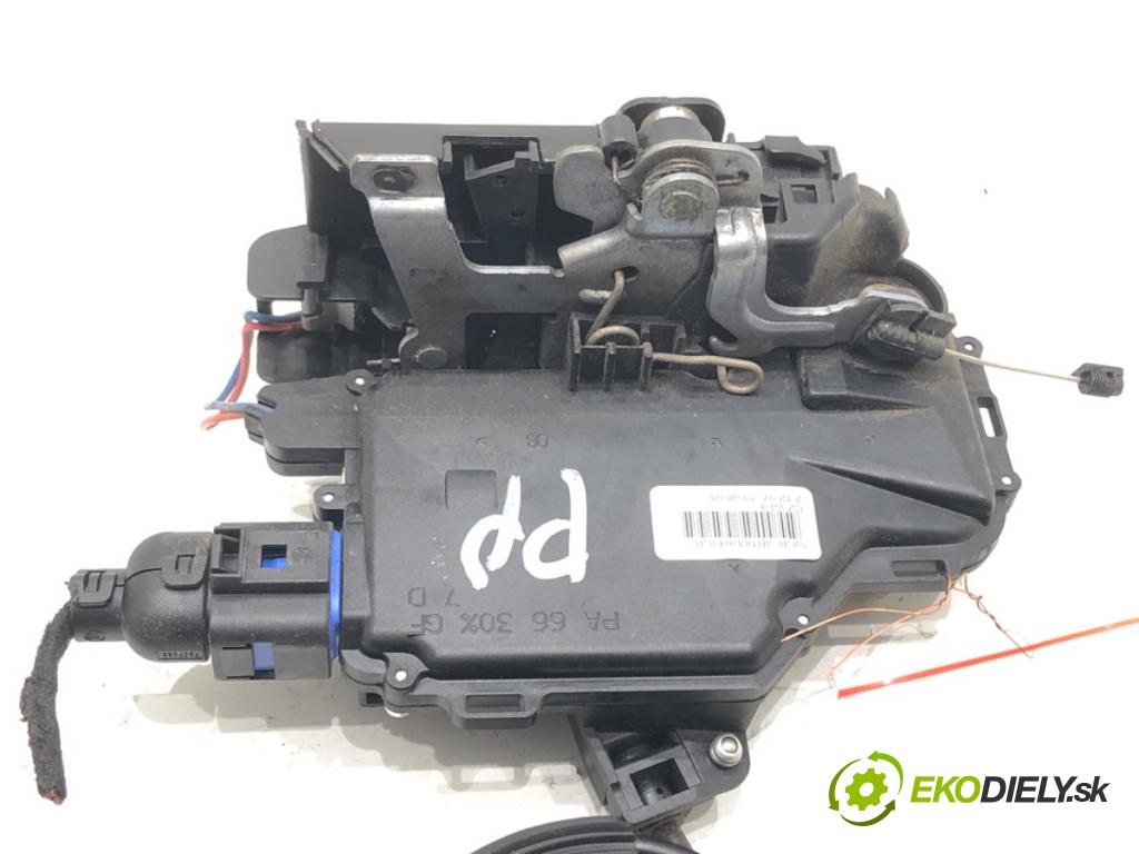 VW POLO (9N_, 9A_) 2001 - 2014    1.2 12V 51 kW [69 KM] benzyna 2007 - 2009  zámok dveře pravý přední část 3B1837016CB