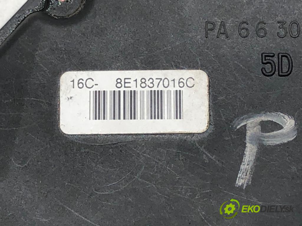 AUDI A4 B6 Avant (8E5) 2000 - 2005    2.0 96 kW [130 KM] benzyna 2001 - 2004  zámok dveře pravý přední část 8E1837016C
