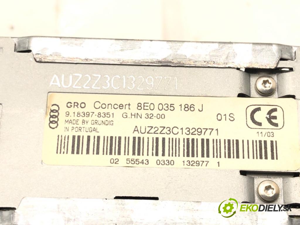 AUDI A4 B6 Avant (8E5) 2000 - 2005    2.0 96 kW [130 KM] benzyna 2001 - 2004  RADIO 8E0035186J (Audio zariadenia)