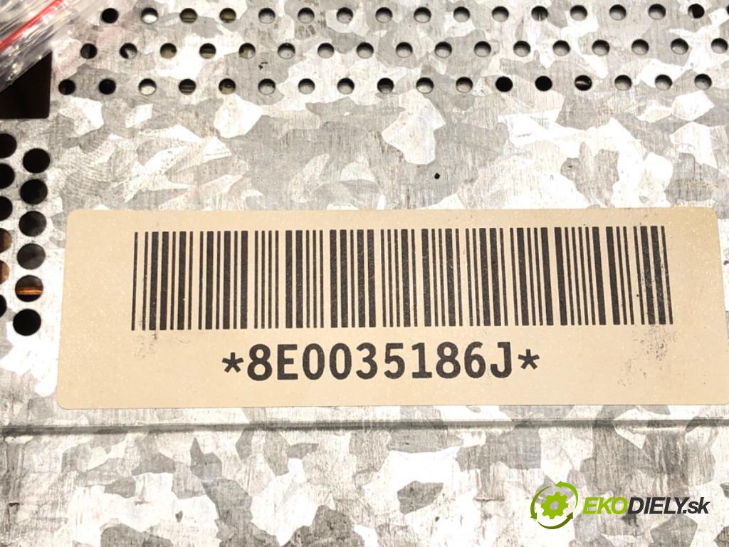 AUDI A4 B6 Avant (8E5) 2000 - 2005    2.0 96 kW [130 KM] benzyna 2001 - 2004  RADIO 8E0035186J (Audio zariadenia)
