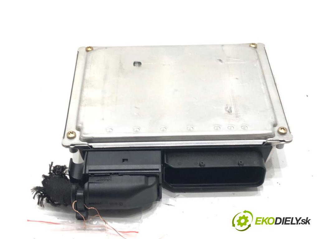 AUDI A4 B6 Avant (8E5) 2000 - 2005    2.0 96 kW [130 KM] benzyna 2001 - 2004  riadiaca jednotka Motor 8E0909557H 0261207978 (Riadiace jednotky)