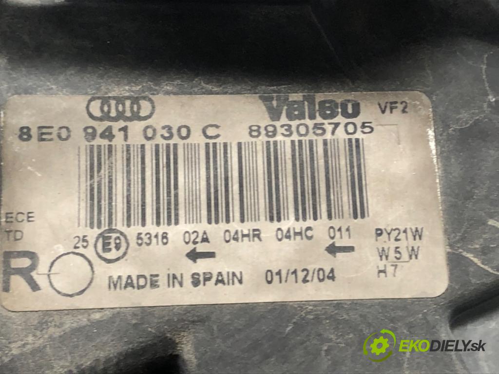 AUDI A4 B6 Avant (8E5) 2000 - 2005    2.0 96 kW [130 KM] benzyna 2001 - 2004  světlomet pravý přední část 8E0941030C