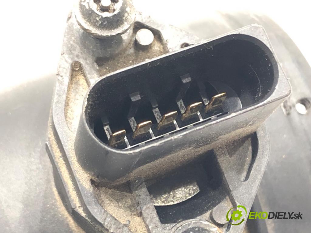 AUDI A4 B6 Avant (8E5) 2000 - 2005    2.0 96 kW [130 KM] benzyna 2001 - 2004  Váha vzduchu 0280218058 06B133471A (Váhy vzduchu)