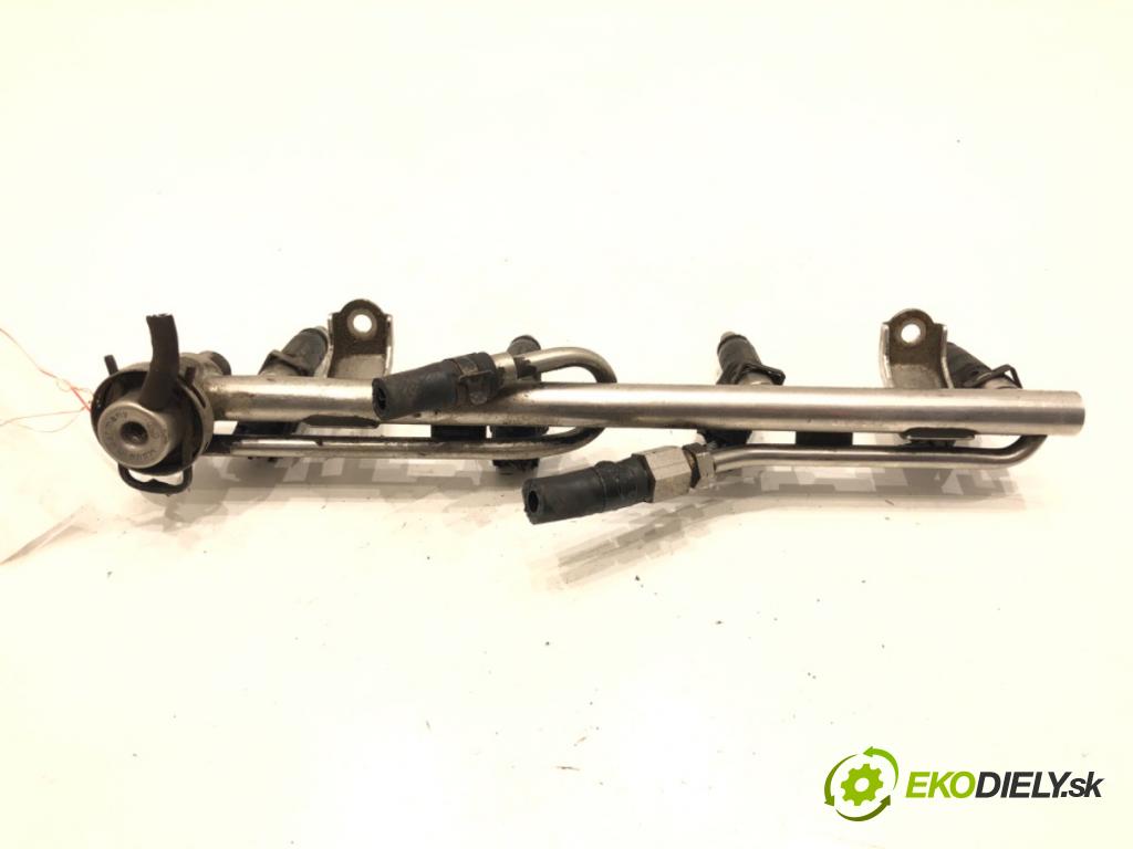 AUDI A4 B6 Avant (8E5) 2000 - 2005    2.0 96 kW [130 KM] benzyna 2001 - 2004  Lišta vstrekovacia 058133681 (Vstrekovacie lišty)