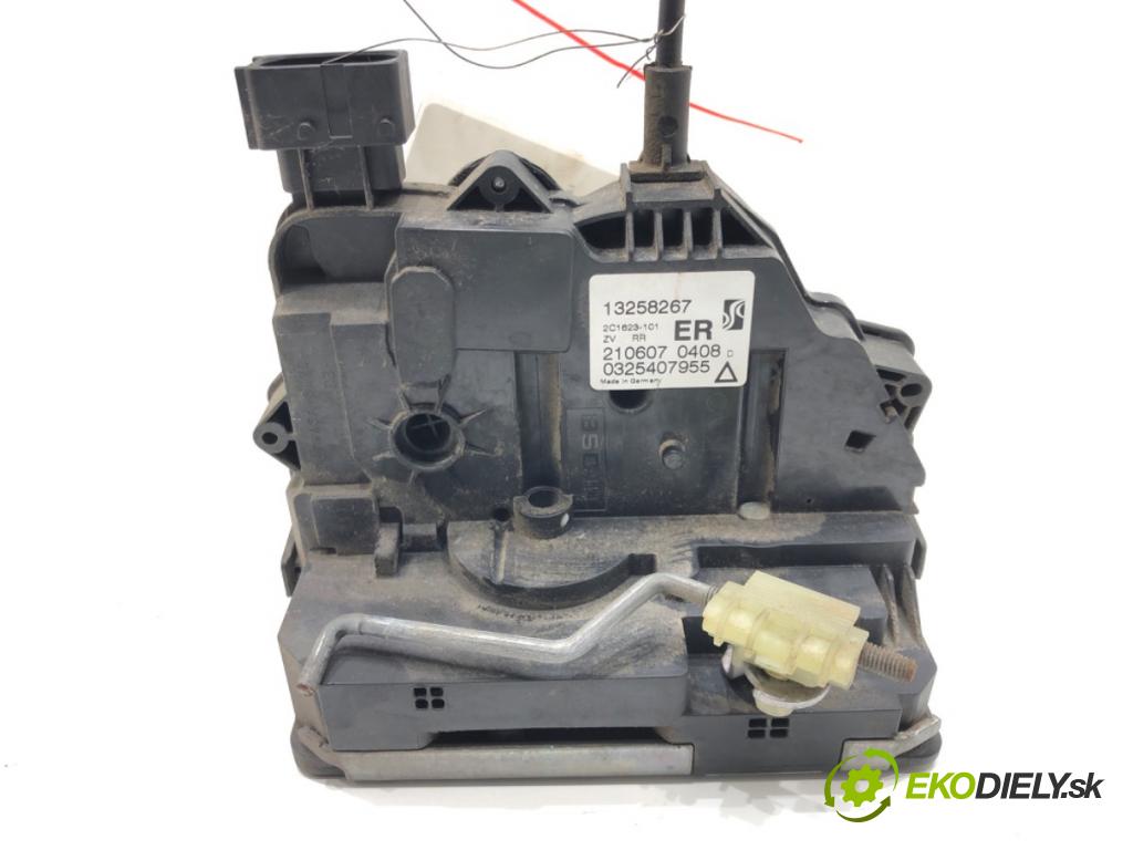 OPEL CORSA D (S07) 2006 - 2014    1.3 CDTI (L08, L68) 55 kW [75 KM] olej napędowy 2006 - 2014  zámok dveře pravý zadní část 13258267