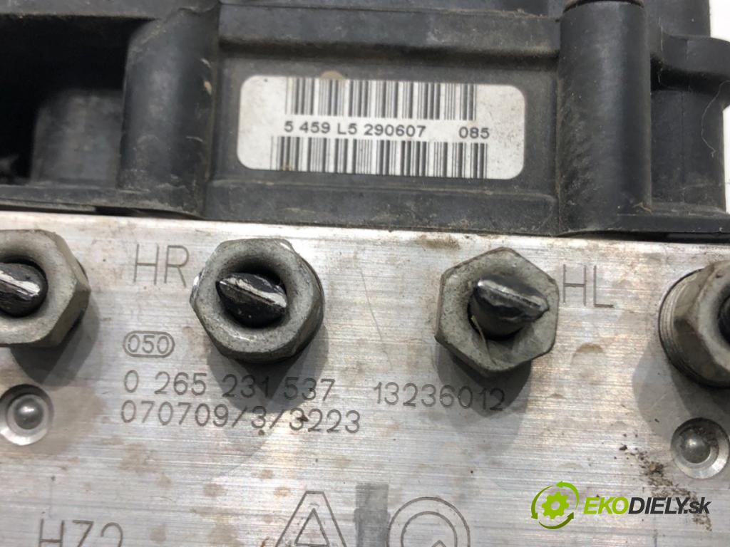 OPEL CORSA D (S07) 2006 - 2014    1.3 CDTI (L08, L68) 55 kW [75 KM] olej napędowy 2006 - 2014  Pumpa ABS 13236012 (Pumpy ABS)