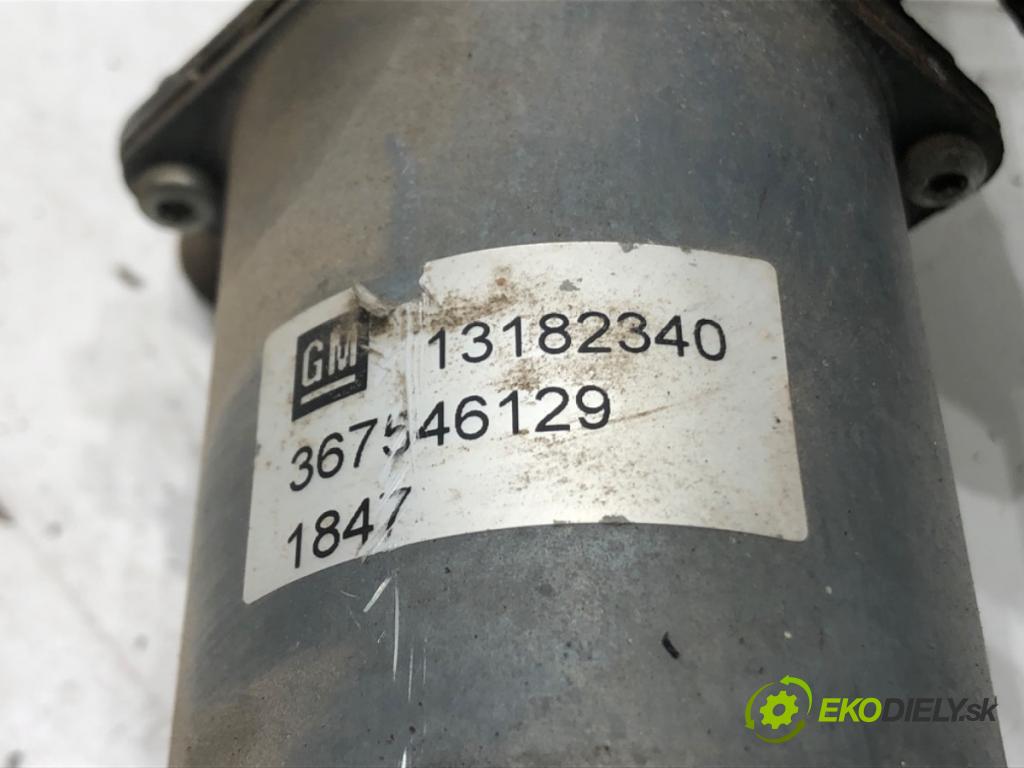 OPEL CORSA D (S07) 2006 - 2014    1.3 CDTI (L08, L68) 55 kW [75 KM] olej napędowy 2006 - 2014  Mechanizmus stieračov predný 13182340 (Motorčeky stieračov predné)