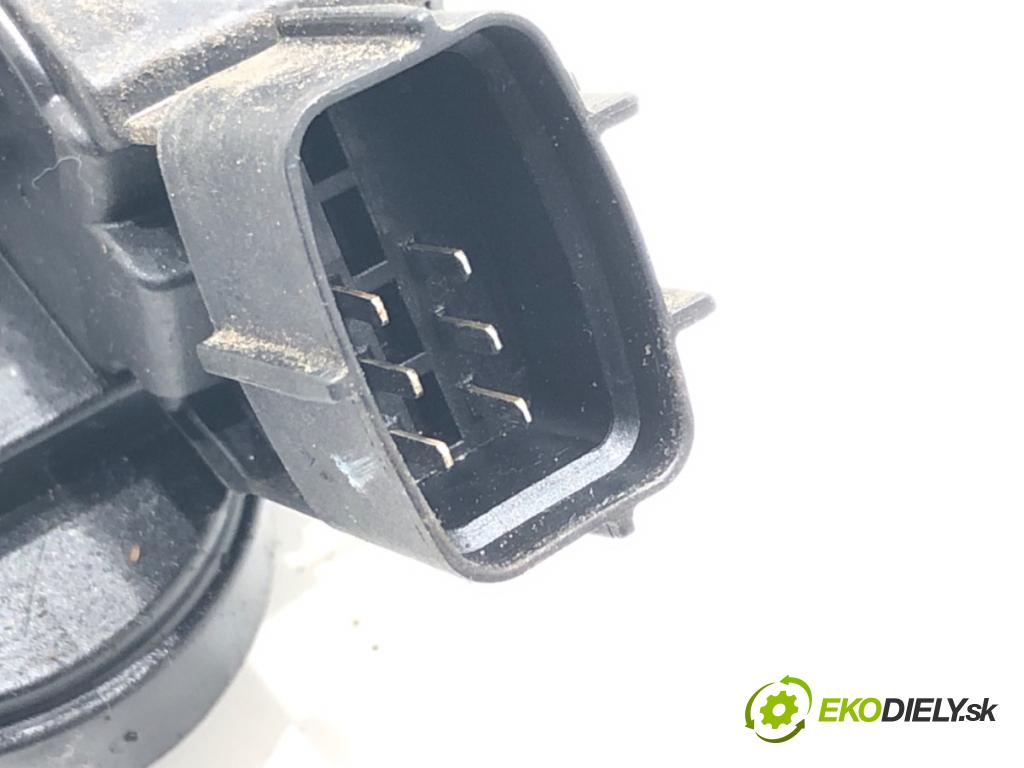 FIAT CROMA (194_) 2005 - 2022    1.9 D Multijet (194AXC1B, 194AXC12) 110 kW [150 KM] olej napędowy 2005 - 2011  zámok dveře pravý zadní část