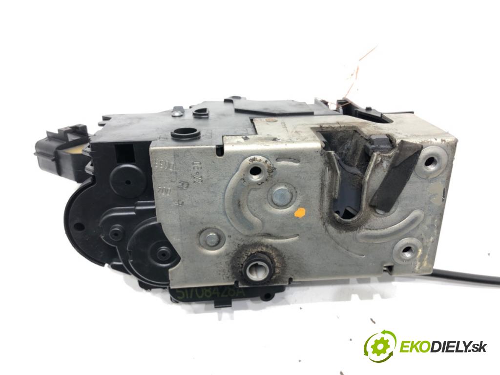 FIAT CROMA (194_) 2005 - 2022    1.9 D Multijet (194AXC1B, 194AXC12) 110 kW [150 KM] olej napędowy 2005 - 2011  zámok dveře pravý přední část 51708428A