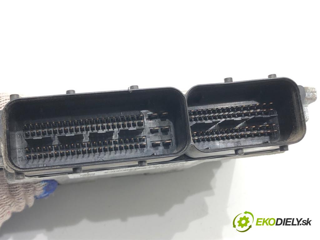 FIAT CROMA (194_) 2005 - 2022    1.9 D Multijet (194AXC1B, 194AXC12) 110 kW [150 KM] olej napędowy 2005 - 2011  riadiaca jednotka Motor 0281012149 (Riadiace jednotky)