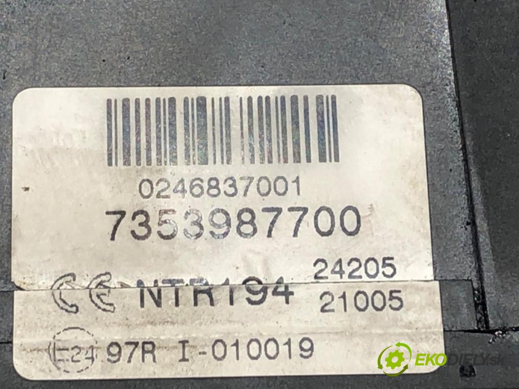 FIAT CROMA (194_) 2005 - 2022    1.9 D Multijet (194AXC1B, 194AXC12) 110 kW [150 KM] olej napędowy 2005 - 2011  spinačka 7353987700 (Spínacie skrinky a kľúče)