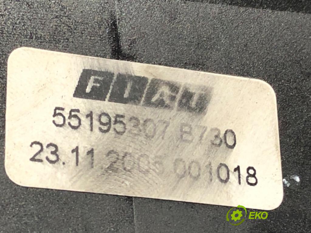 FIAT CROMA (194_) 2005 - 2022    1.9 D Multijet (194AXC1B, 194AXC12) 110 kW [150 KM] olej napędowy 2005 - 2011  Kulisa 55195307 (Rýchlostné páky / kulisy)