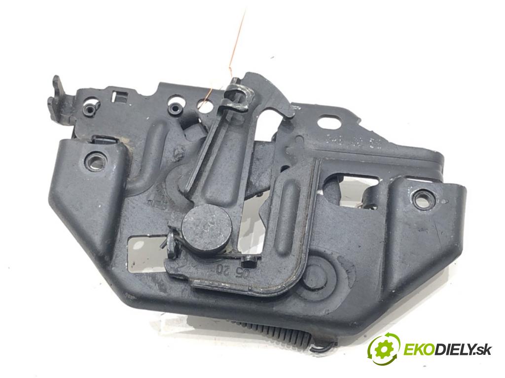 FORD ECOSPORT 2011 - 2022    1.0 EcoBoost 92 kW [125 KM] benzyna 2013 - 2022  zámok kapoty přední část 