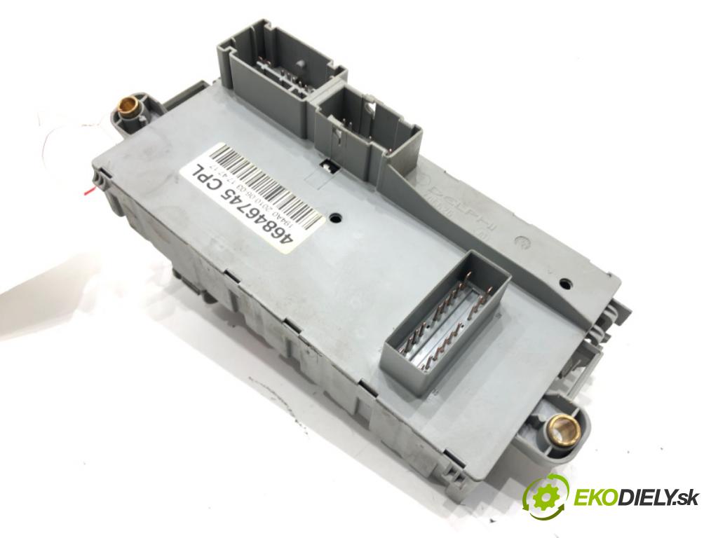 FIAT CROMA (194_) 2005 - 2022    1.9 D Multijet (194AXC1B, 194AXC12) 110 kW [150 KM] olej napędowy 2005 - 2011  skříňka poistková 46846745 (Pojistkové skříňky)