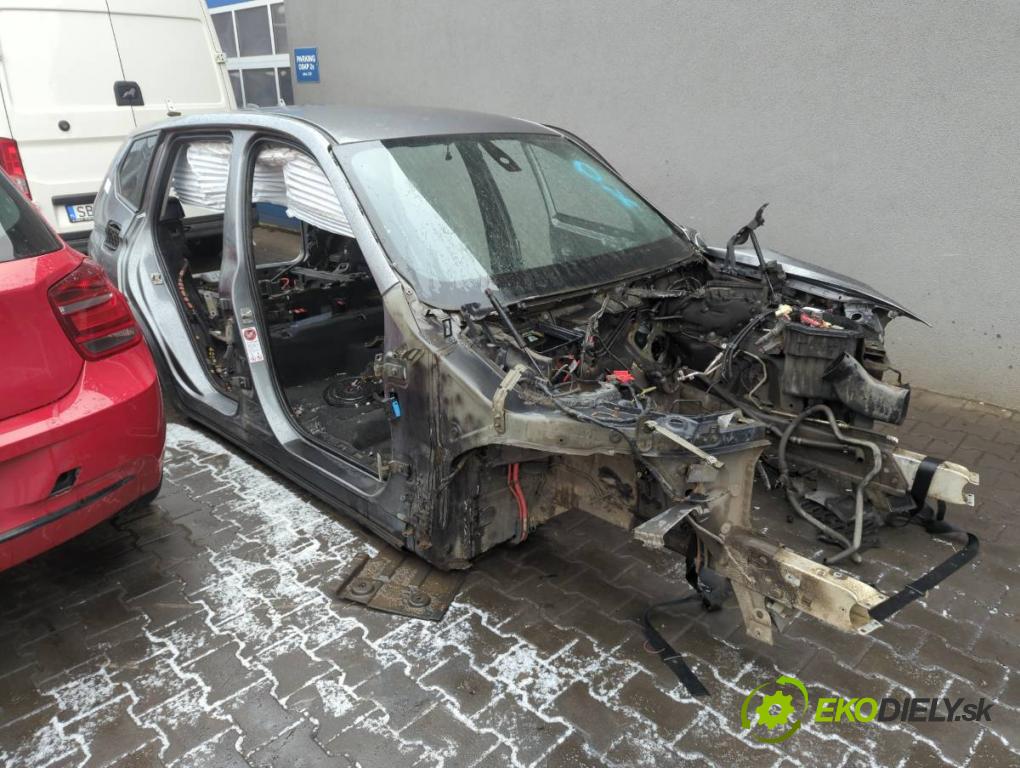 BMW X3 (F25) 2010 - 2017    xDrive 20 d 135 kW [184 KM] olej napędowy 2010 - 2014  KAROSERIA ČTVRŤÁK blatník zadní část levý pravý práh střecha PODŁUŻNICA pravý