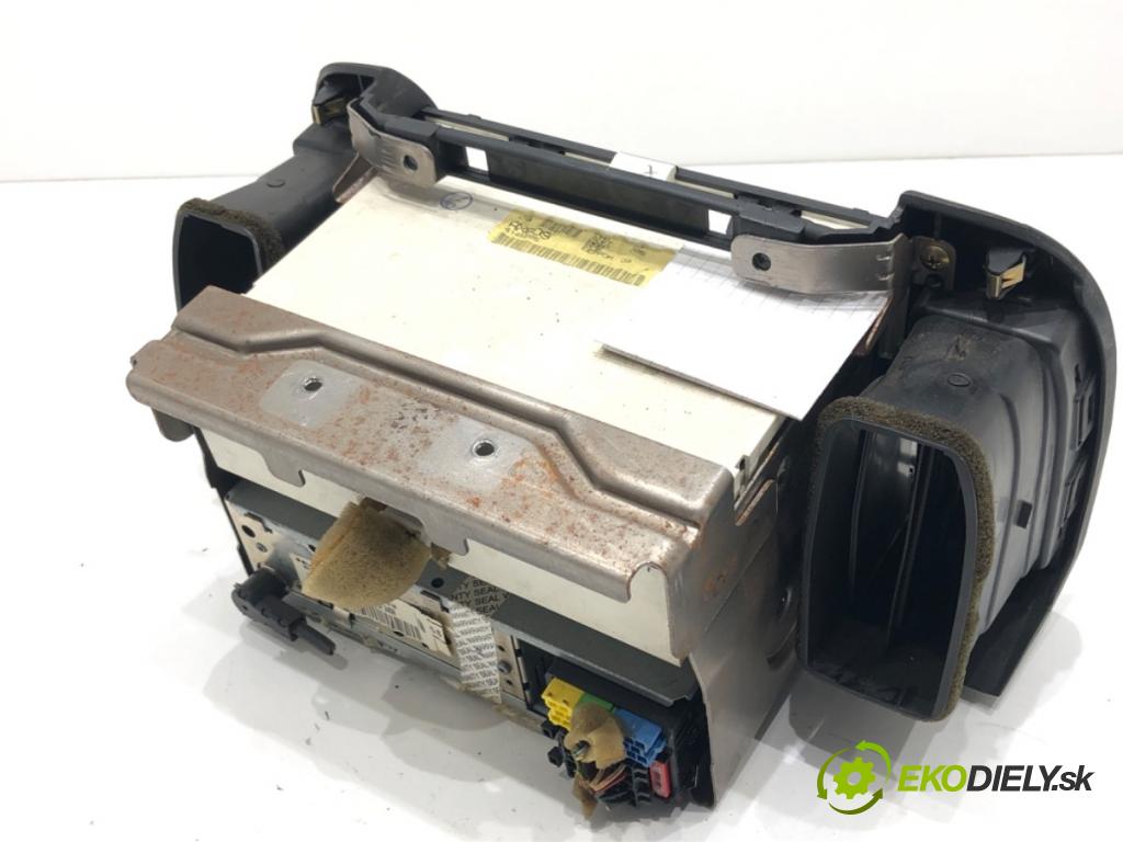 NISSAN MICRA III (K12) 2002 - 2010    1.4 16V 65 kW [88 KM] benzyna 2003 - 2010  RADIO  (Audio zariadenia)