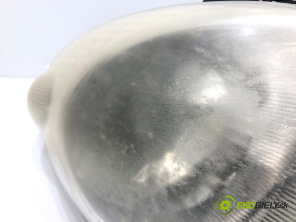 NISSAN MICRA K12 liftback 2004 65 kW 1.4 16V 1386 Svetlomet pravy predný 26010AX700