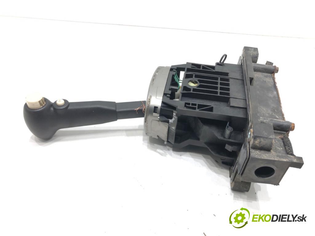 NISSAN MICRA III (K12) 2002 - 2010    1.4 16V 65 kW [88 KM] benzyna 2003 - 2010  Kulisa  (Rýchlostná páka (kulisa))