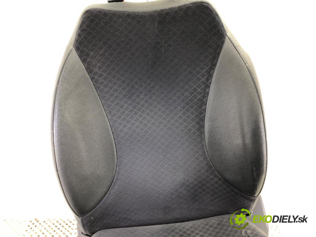 NISSAN MICRA III (K12) 2002 - 2010    1.4 16V 65 kW [88 KM] benzyna 2003 - 2010  Sedadlo ľavy predný