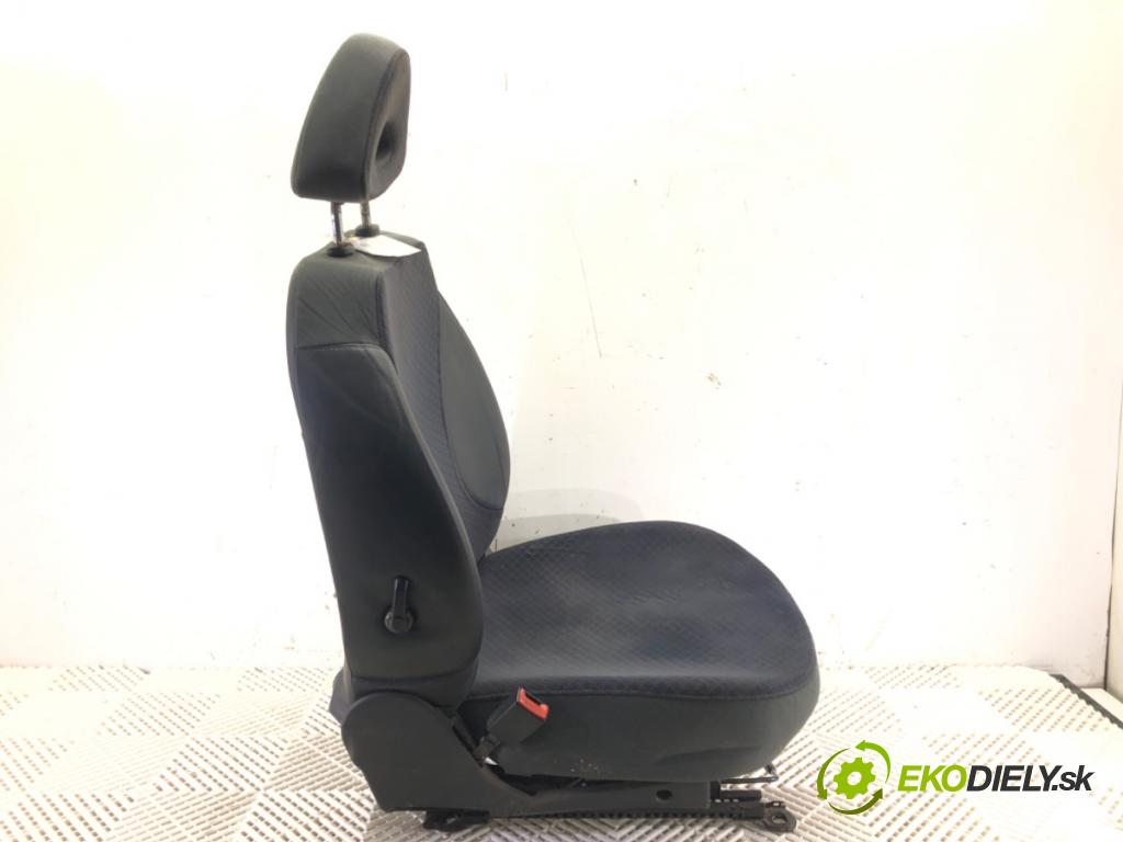 NISSAN MICRA III (K12) 2002 - 2010    1.4 16V 65 kW [88 KM] benzyna 2003 - 2010  Sedadlo ľavy predný