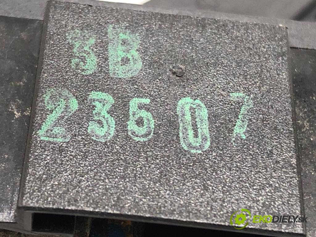PEUGEOT 207 (WA_, WC_) 2006 - 2015    1.6 16V Turbo 110 kW [150 KM] benzyna 2006 - 2013  zámok dveře pravý přední část 24097816
