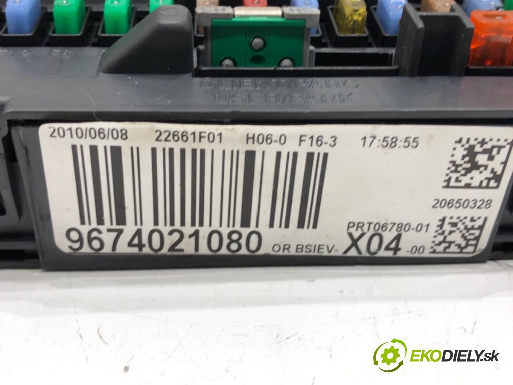 PEUGEOT 207 (WA_, WC_) 2006 - 2015    1.6 16V Turbo 110 kW [150 KM] benzyna 2006 - 2013  modul BSI 9674021080 (Pojistkové skříňky)