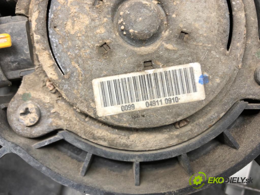 PEUGEOT 508 SW I (8E_) 2010 - 2018    2.0 HDi 103 kW [140 KM] olej napędowy 2010 - 2018  ventilátor chladiče 3000257C (Ventilátory)