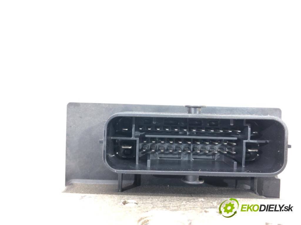 PEUGEOT 508 SW I (8E_) 2010 - 2018    2.0 HDi 103 kW [140 KM] olej napędowy 2010 - 2018  pumpa ABS 9677032180 (Pumpy brzdové)