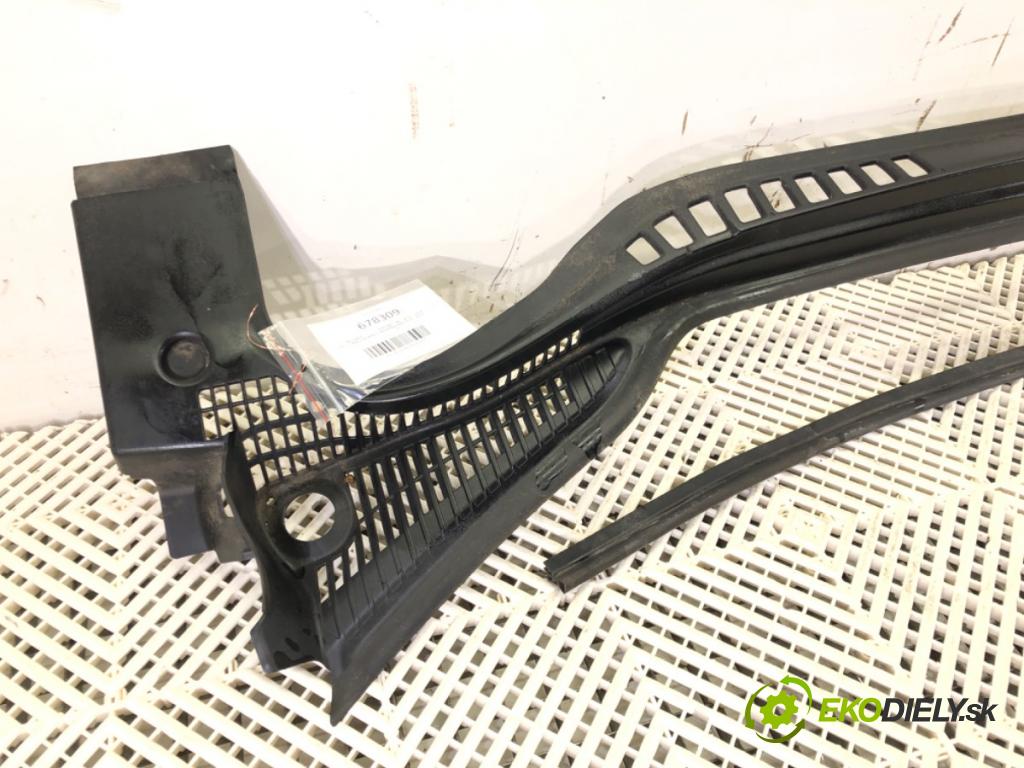 PEUGEOT 508 SW I (8E_) 2010 - 2018    2.0 HDi 103 kW [140 KM] olej napędowy 2010 - 2018  Torpédo, plast pod čelné okno 9686532780 (Torpéda)