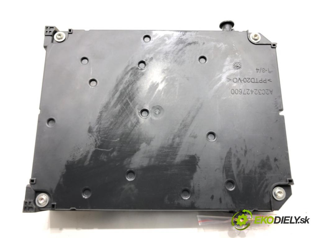PEUGEOT 508 SW I (8E_) 2010 - 2018    2.0 HDi 103 kW [140 KM] olej napędowy 2010 - 2018  modul BSI 9665547580 (Pojistkové skříňky)