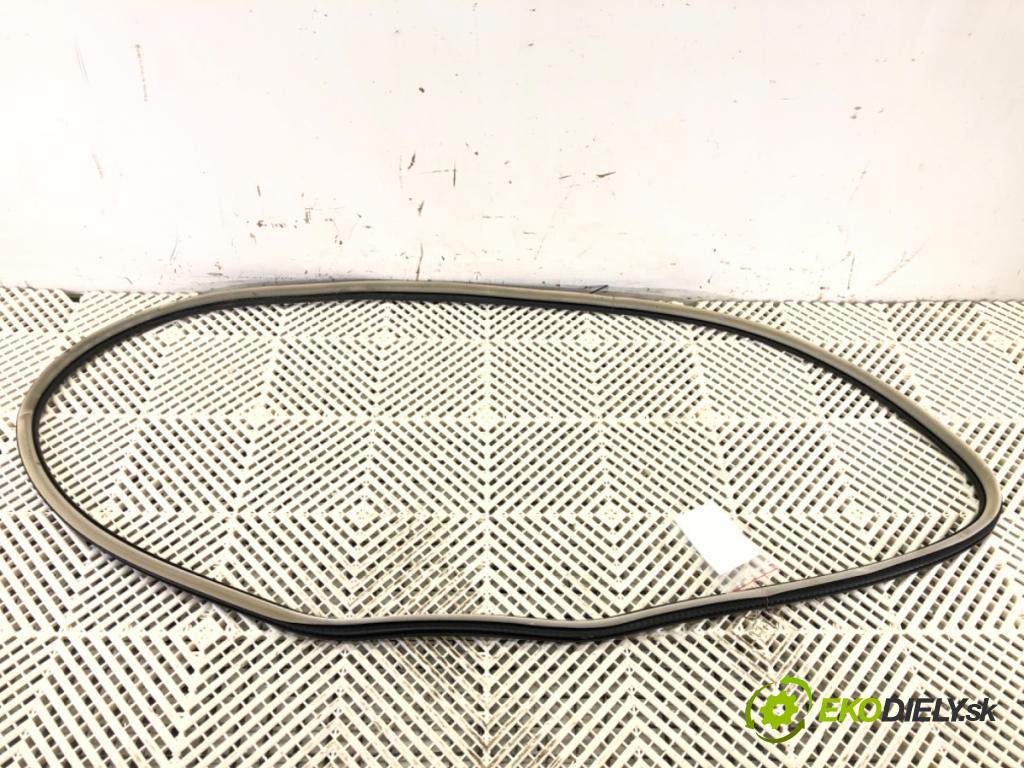 PEUGEOT 508 SW I (8E_) 2010 - 2018    2.0 HDi 103 kW [140 KM] olej napędowy 2010 - 2018  těsnění dveře zadní část pravá  (Ostatní)