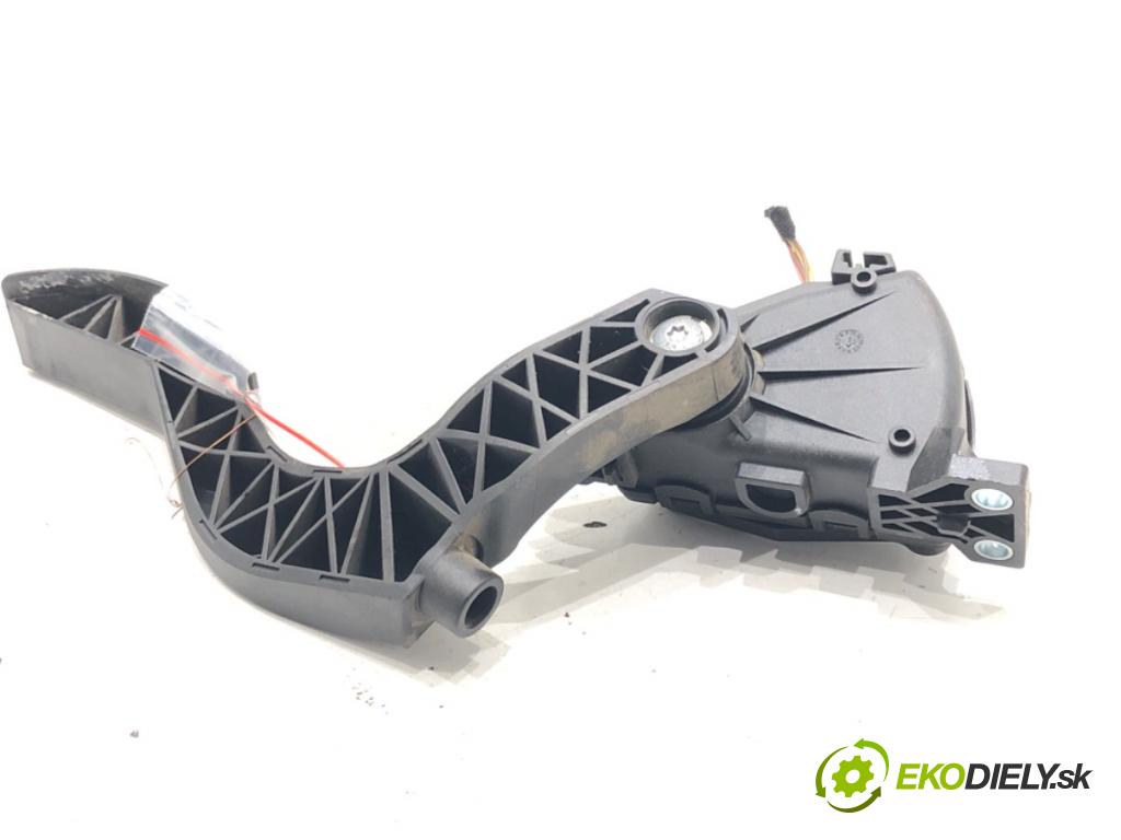 AUDI A4 B6 Avant (8E5) 2000 - 2005    2.0 96 kW [130 KM] benzyna 2001 - 2004  Potenciometer plynu 8EI721523A (Pedále)