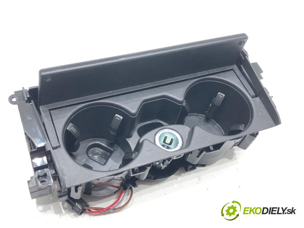 AUDI A6 C8 Avant (4A5) 2018 - 2022    40 TDI Mild Hybrid quattro 150 kW [204 KM] Hybryda silnik Diesla / elektryczny 2018 - 2022  Držiak na nápoje 4K1862533 (Úchyty, držiaky na nápoje)