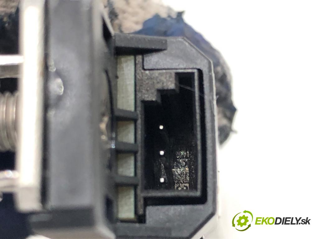 AUDI A6 C8 Avant (4A5) 2018 - 2022    40 TDI Mild Hybrid quattro 150 kW [204 KM] Hybryda silnik Diesla / elektryczny 2018 - 2022  Zosilňovač Antenní: 4K9035225B (Zosilňovače)