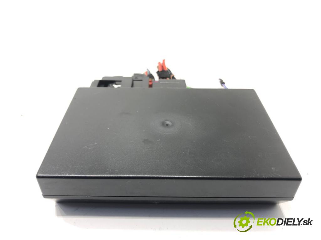 AUDI A6 C8 Avant (4A5) 2018 - 2022    40 TDI Mild Hybrid quattro 150 kW [204 KM] Hybryda silnik Diesla / elektryczny 2018 - 2022  Modul ťažného oka 8N5907383D (Ostatné)